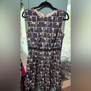 Banana Republic sleeveless - Geometric Dress-Size 8 - EUC